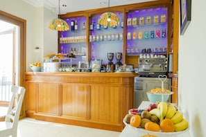 Bar (in der Unterkunft)