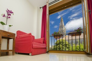 Családi négágyas szoba, több ágy | Íróasztal, ingyenes wifi és ágynemű