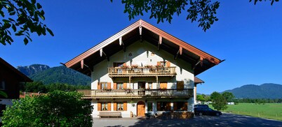 Vacation apartment 88 sqm, Kienberg, balcony, kitchen, 2 bedrooms, living room/bedroom