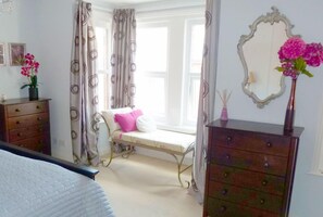 Casa, 3 habitaciones | 3 dormitorios, tabla de planchar con plancha, cunas gratuitas