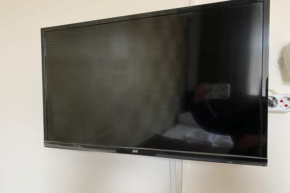 1 bedroom, desk, soundproofing, free WiFi