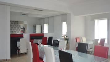 Daily buffet breakfast (EUR 2 per person)