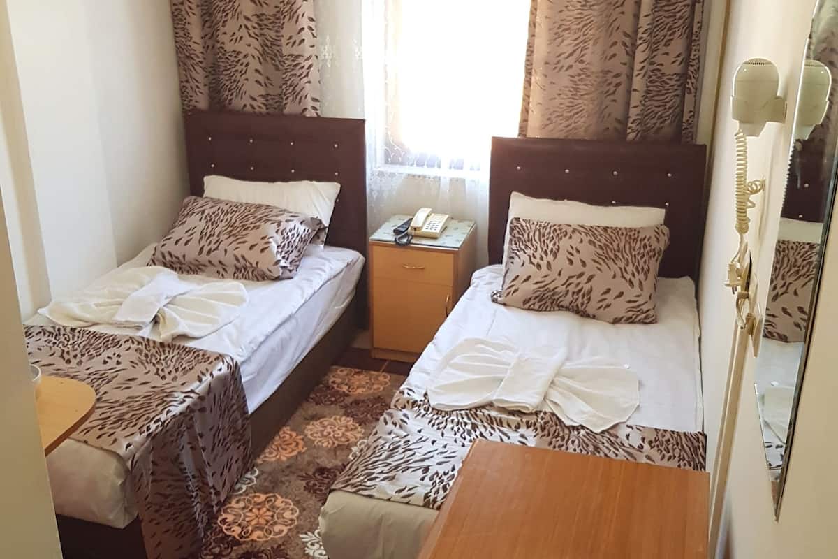 1 bedroom, desk, soundproofing, free WiFi