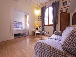 Apartment, 1 Schlafzimmer | Wohnzimmer