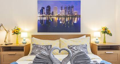 Greyhound Road Rooms