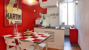 Apartment, 1 Bedroom | In-room dining - Torre Pazzaglia (Florence)
