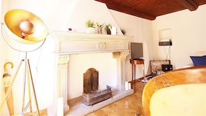 Apartment, 2 Bedrooms | Living area - Santa croce charming studio (Florence)