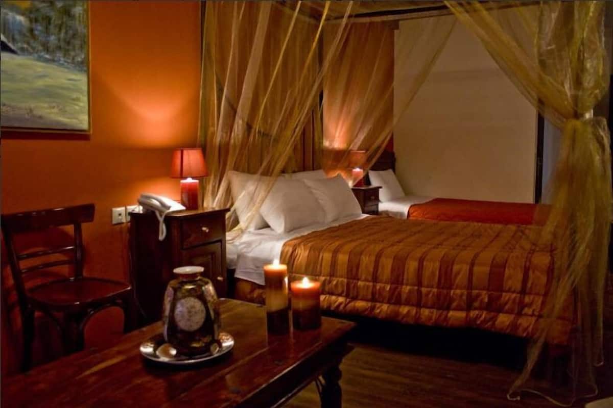 Chambre Quadruple | Chambres insonorisées, fer et planche à repasser, Wi-Fi gratuit
