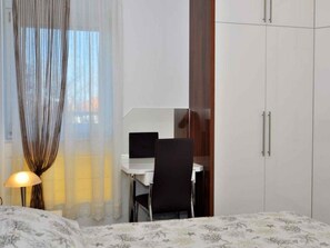 2 bedrooms, WiFi - Holiday apartment with terrace and air conditioning (Zadar)