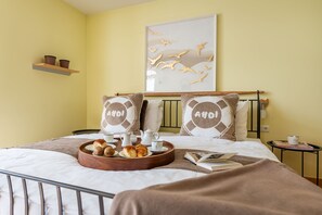 1 bedroom, travel cot, WiFi, wheelchair access - Whg. 02 ground floor w. Terrace - Villa Meernixe - only 50 meters to the Baltic Sea beach (Binz)