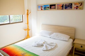 Standard Single Room, 1 Double Bed | Iron/ironing board, free WiFi, bed sheets