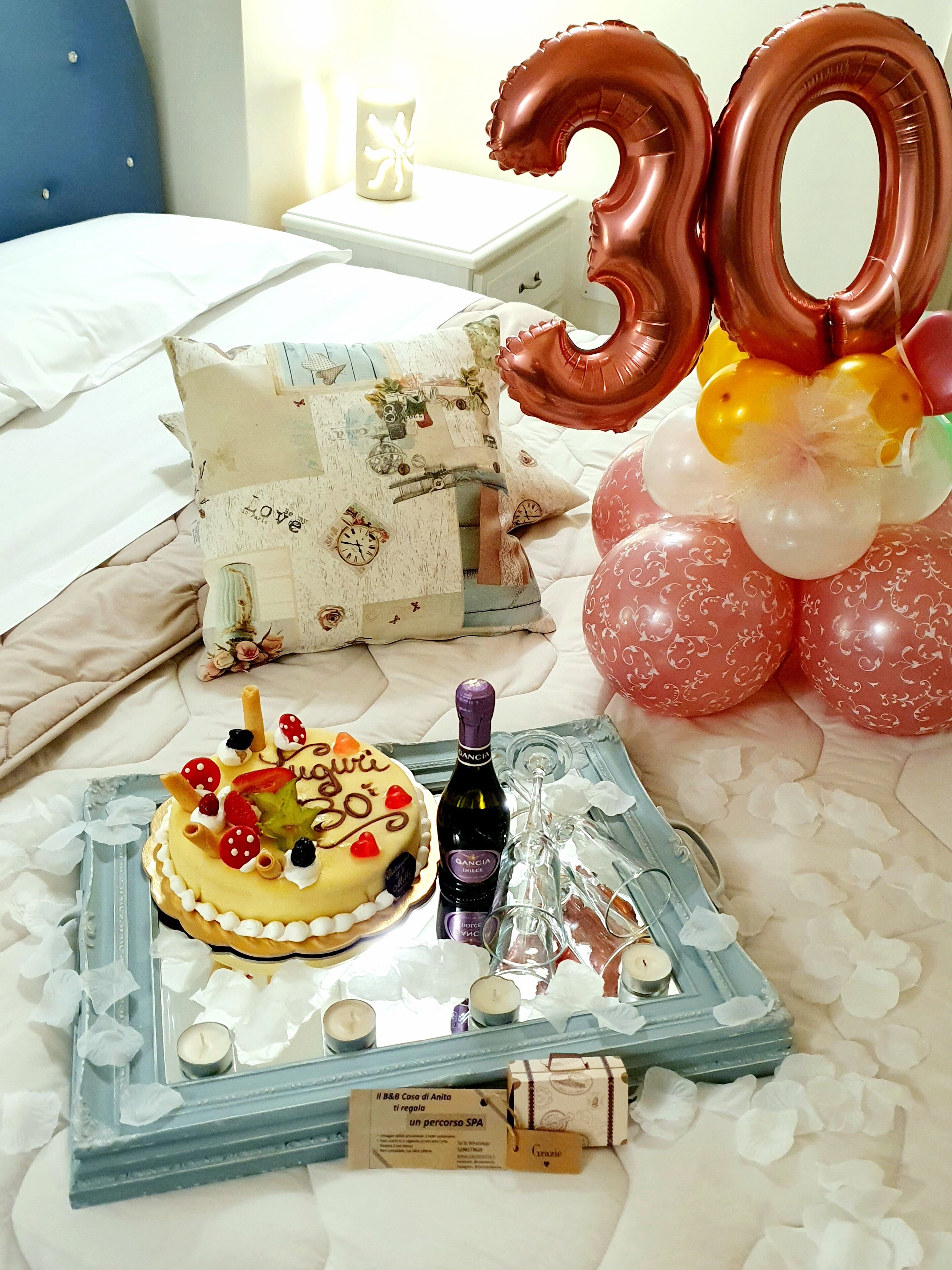 Premium bedding, down duvets, minibar, individually decorated