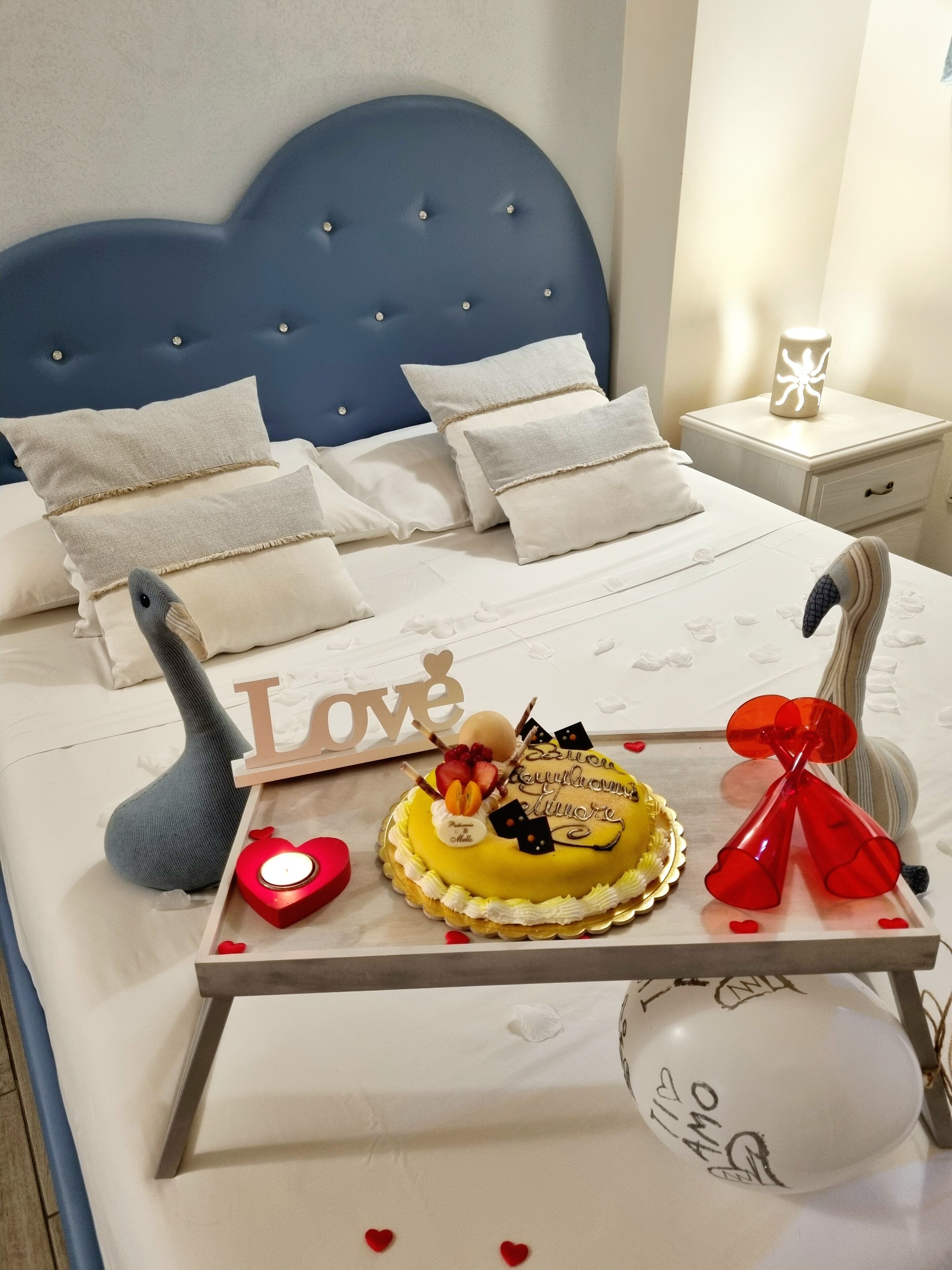 Camera Quadrupla Cielo | Hochwertige Bettwaren, Daunenbettdecken, Minibar, individuell dekoriert