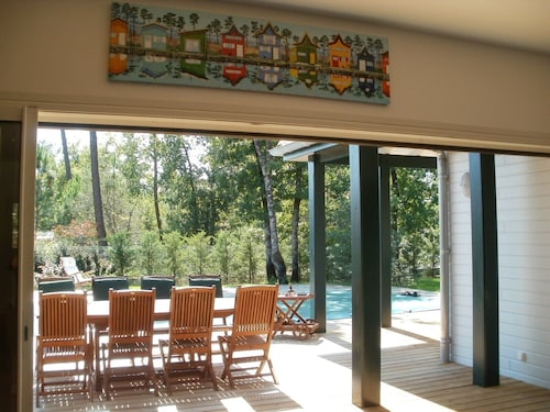 DIE GRÜNE VILLA - LUXURIÖSE VILLA MIT BEHEIZTEM SWIMMINGPOOL