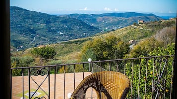 Triple Room (pesca) | Balcony