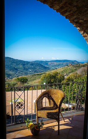 Dreibettzimmer (pesca) | Balkon