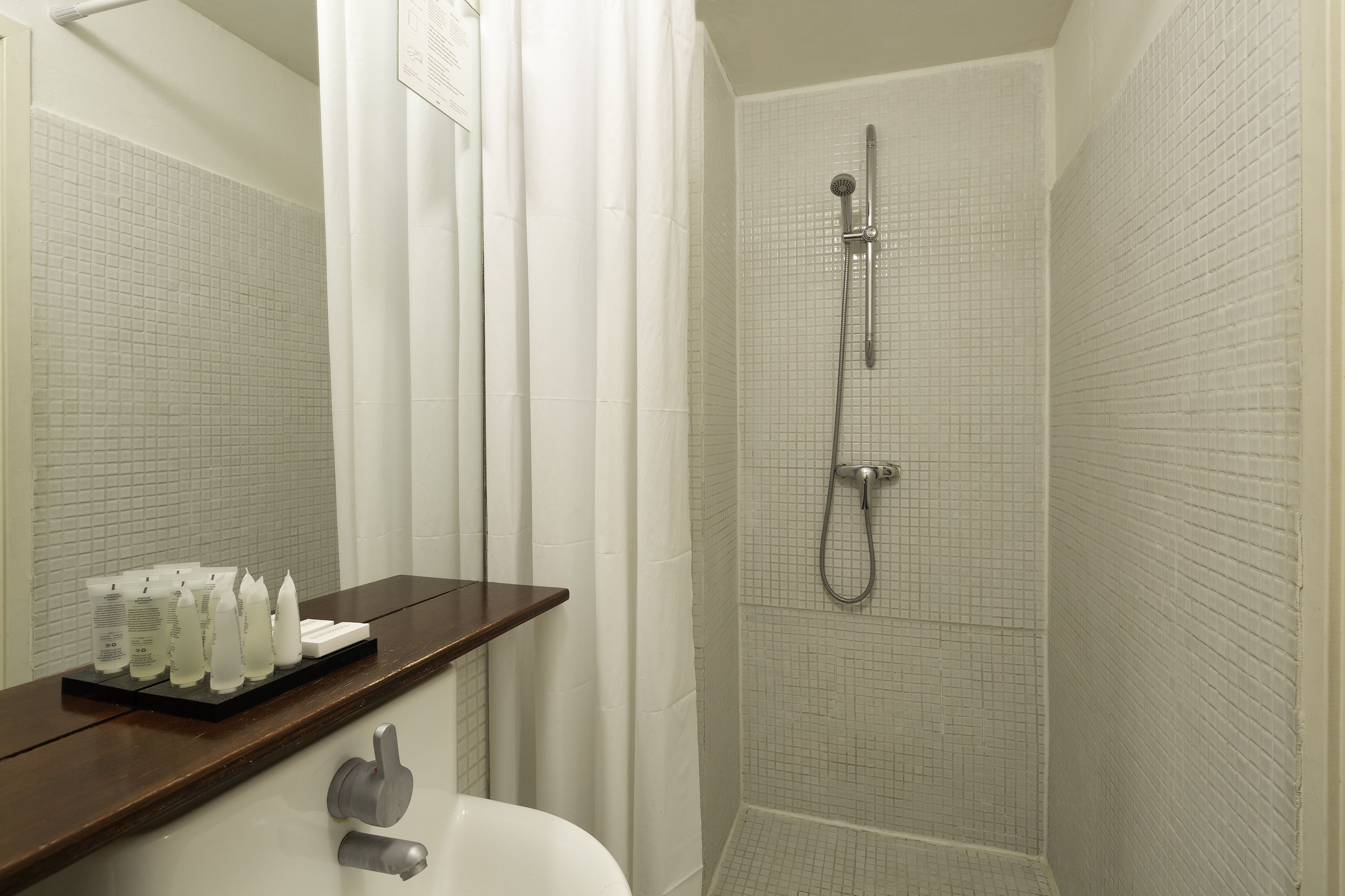 double room, canal view | bathroom | free toiletries, hair dryer, towels