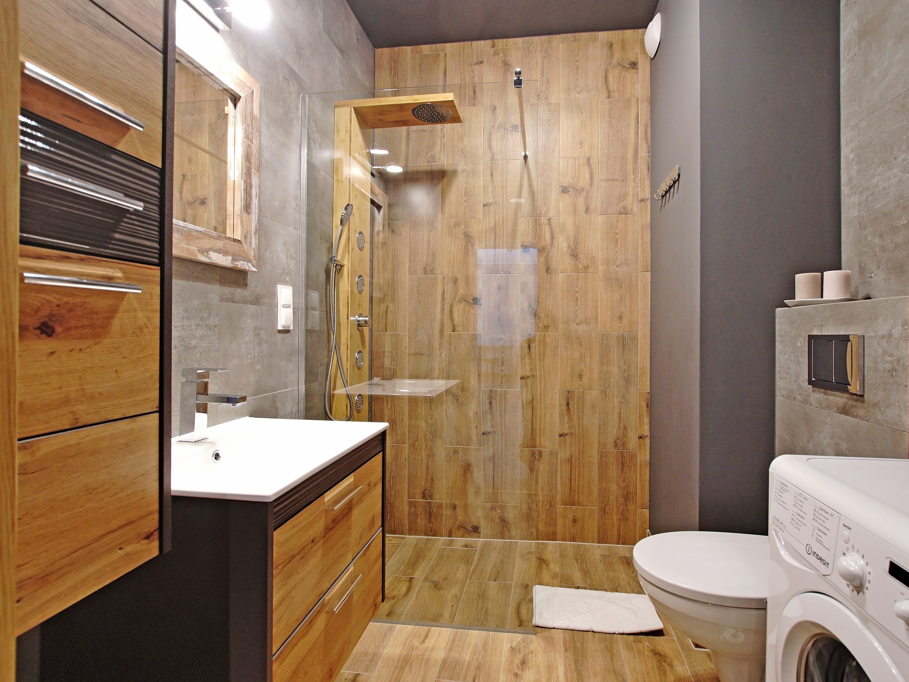 Superior Apartment, 2 Bedrooms | Bathroom