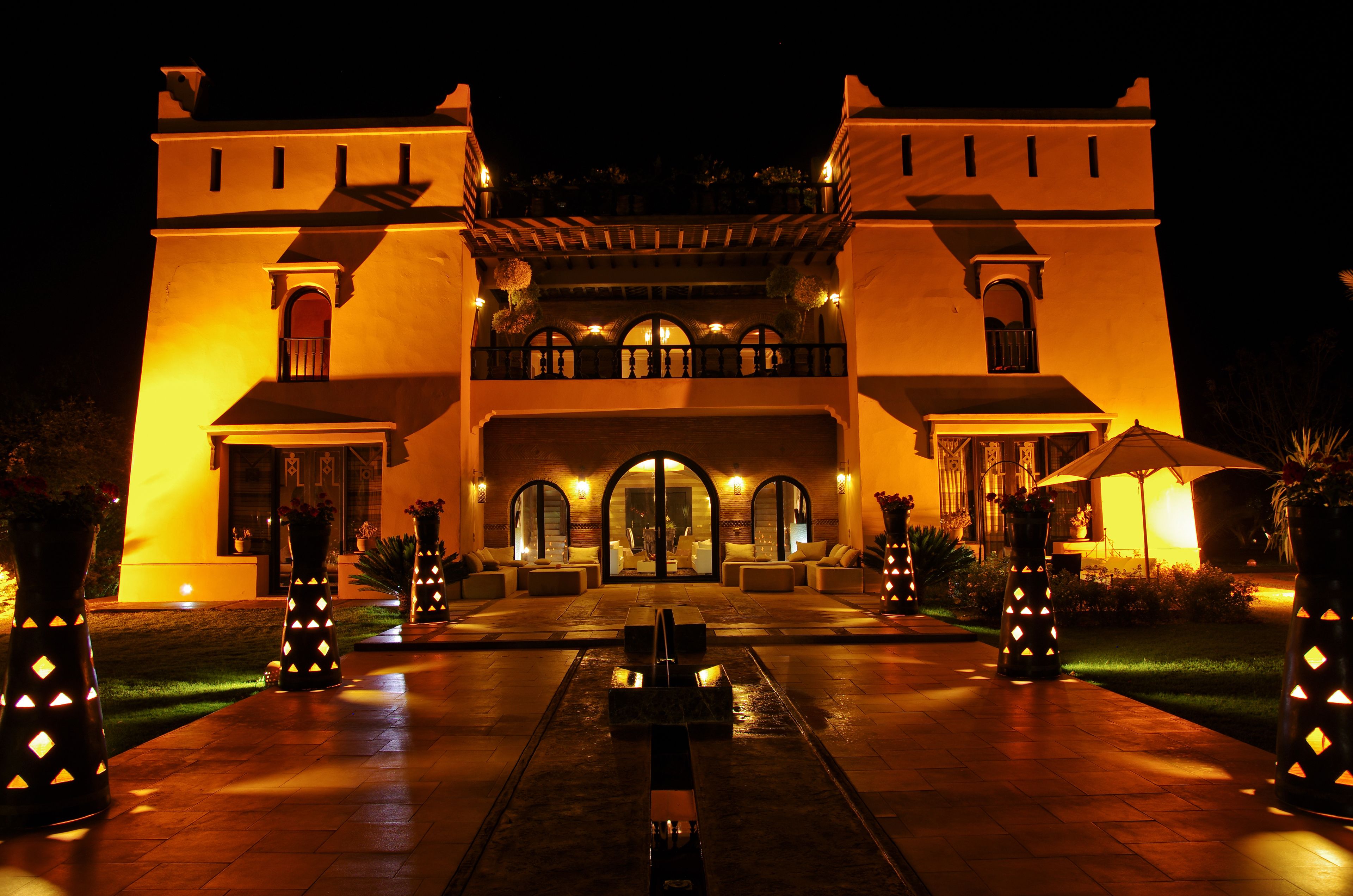 Façade de l’hébergement - soirée/nuit