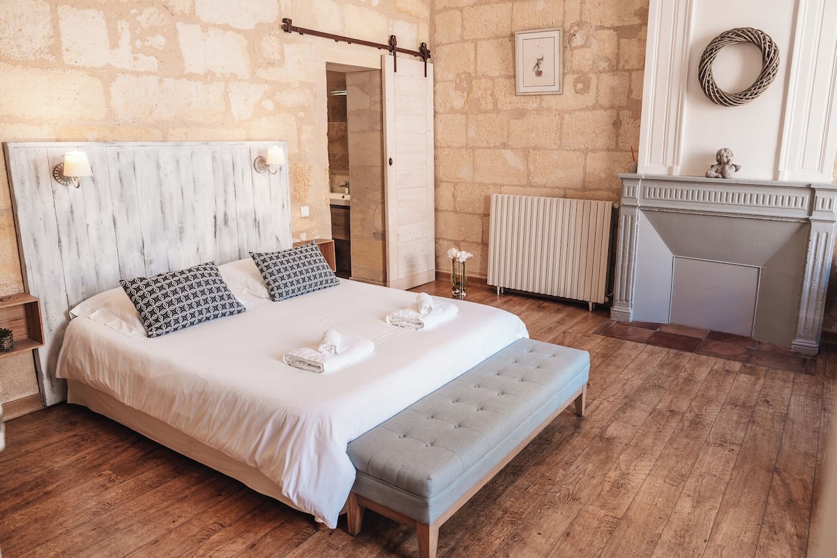 Double Room (Bacchus) | 1 bedroom, premium bedding, individually decorated