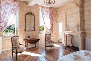 Double Room (Roy)