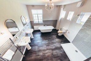 Towels - Birchover Bridgford Hall (Nottingham)