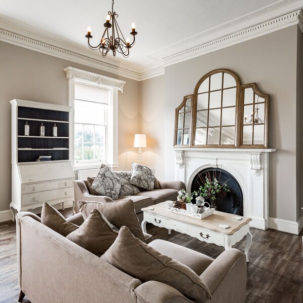 Deluxe Suite, 3 Bedrooms