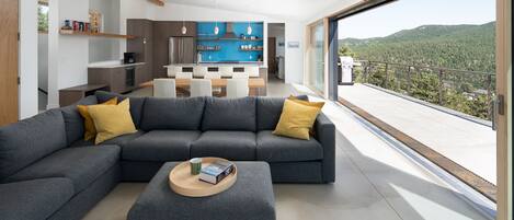 Maison, 3 chambres | Aire de séjour | Téléviseur connecté