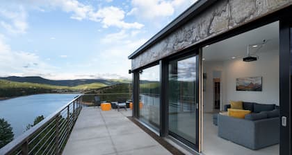 Timberline Haus 3 Bedroom Home by RedAwning