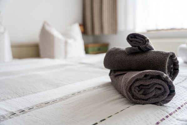 Unclassified image, 1 of 19, button