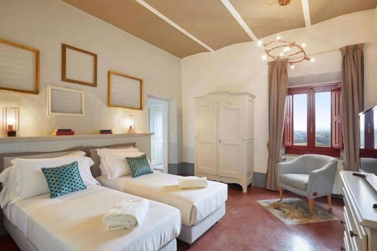1 habitación, minibar, caja de seguridad en la habitación y escritorio
