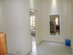 Interior - Welcome! Welcome! Willkommen! (Cotonou)