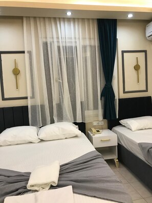 Front of property - Almir Hotel (Erdemli)