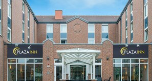 Mặt tiền nơi lưu trú