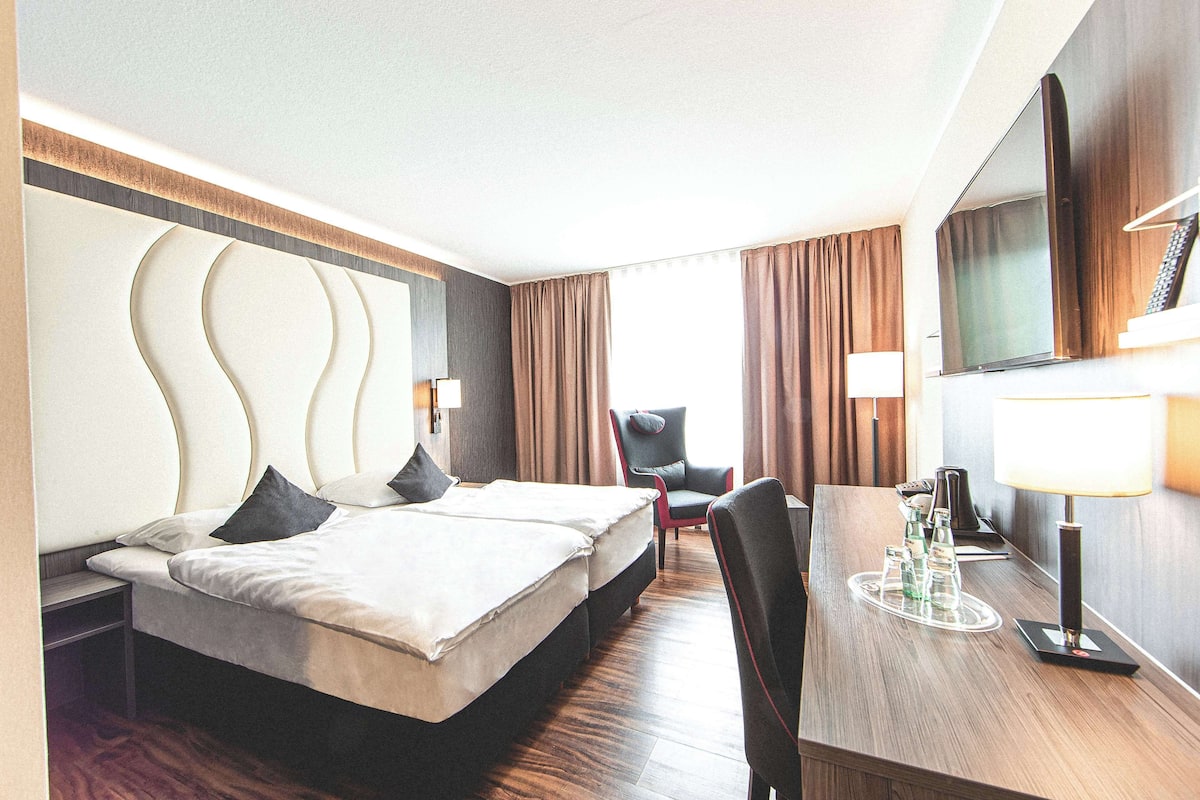 Comfort kamer, 2 eenpersoonsbedden (Quiet Location) | Een kluis op de kamer, verduisterende gordijnen, gratis babybedden
