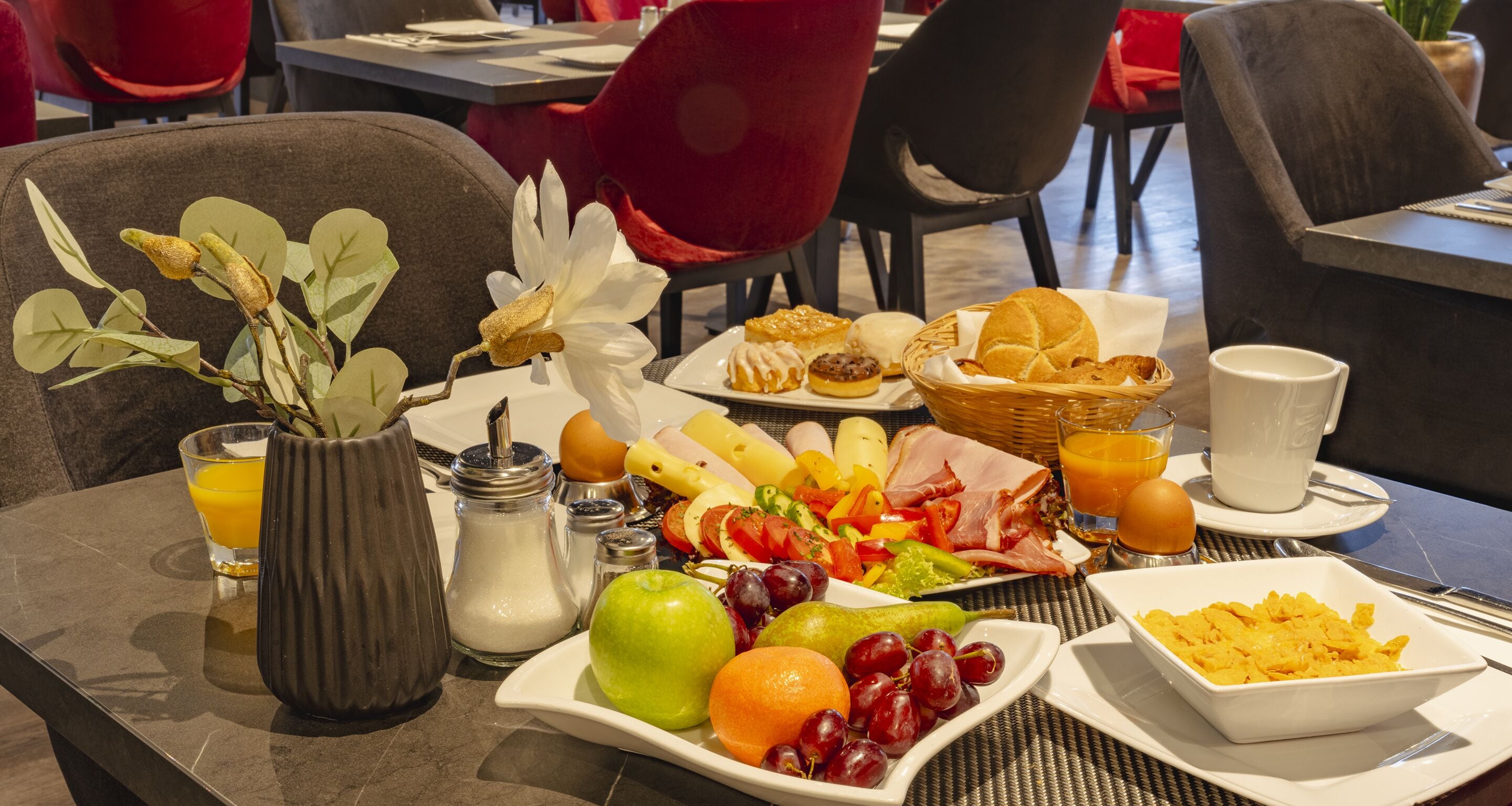 Daily buffet breakfast (EUR 15.00 per person)