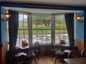 تناول الطعام