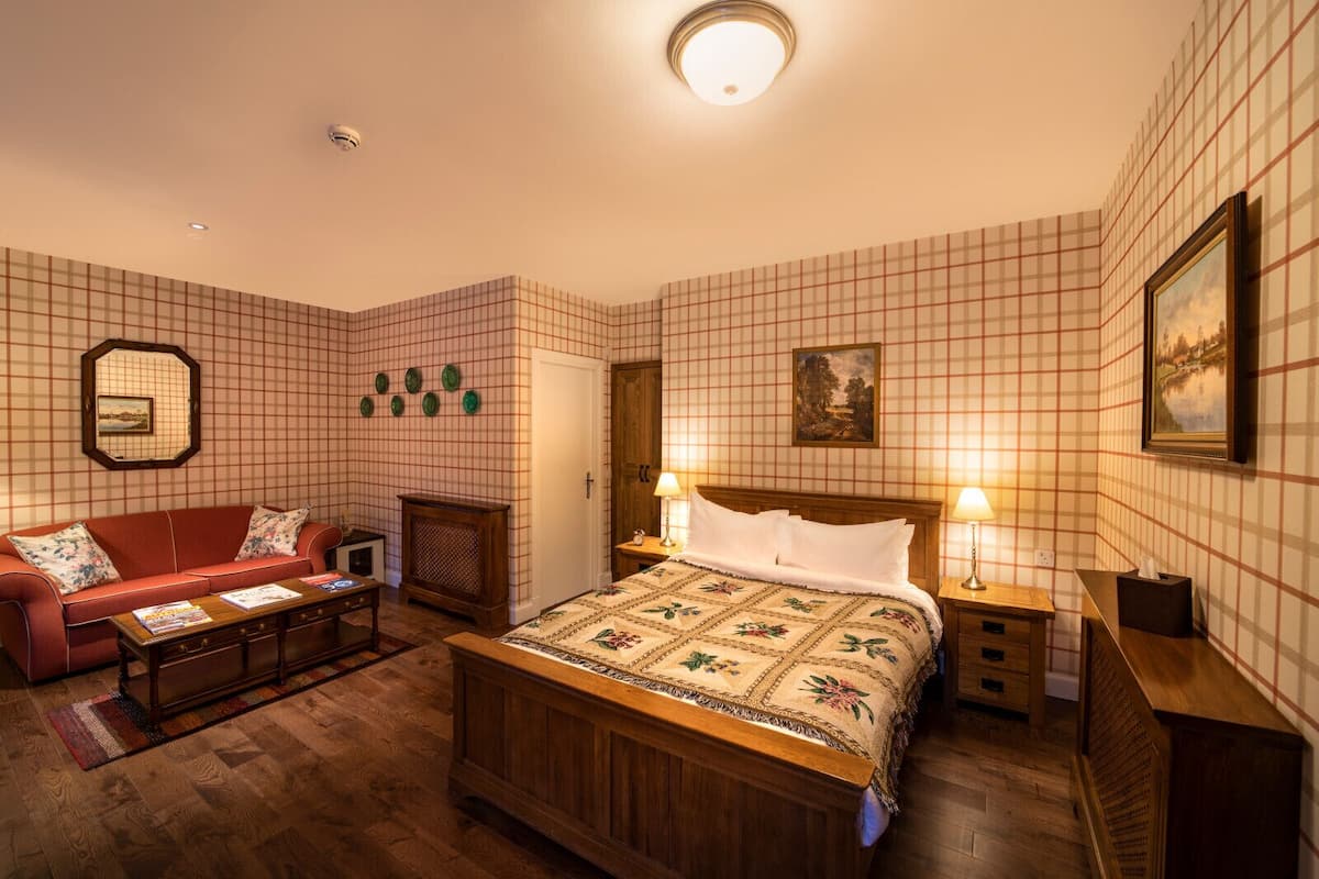 Glen Suite | 1 slaapkamer, luxe beddengoed, een kluis op de kamer