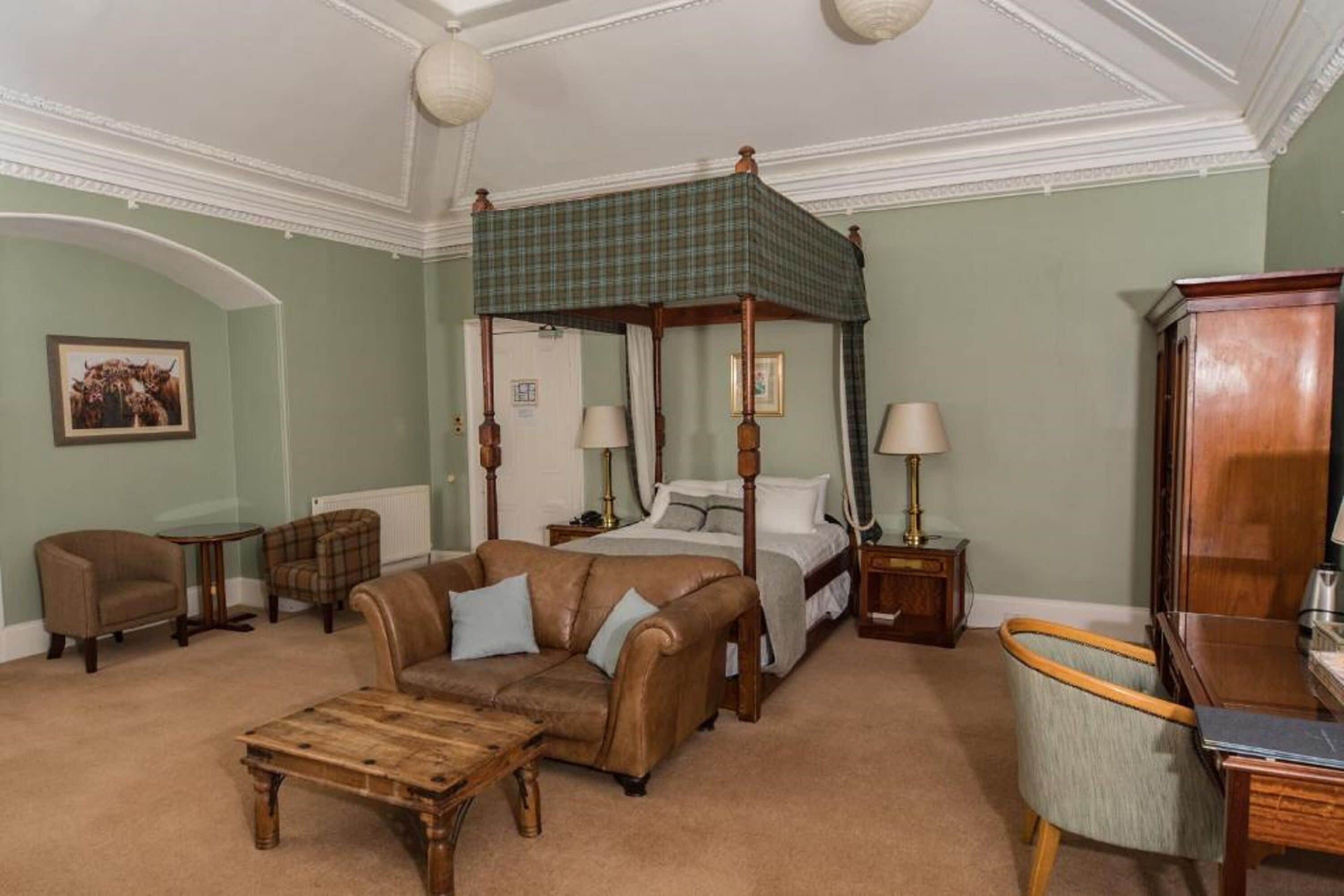 master double room | 1 bedroom, iron/ironing board, wifi, bed sheets