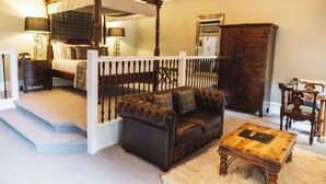 Deluxe Double Room | Iron/ironing board (on request), WiFi, bed sheets - Greshornish House Hotel (Skeabost)