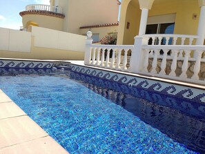 Outdoor pool - Villa with private pool for 7 people, 4000m from the beach, private pool (L'Ametlla de Mar)