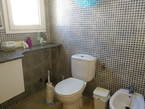 Douche, bidet