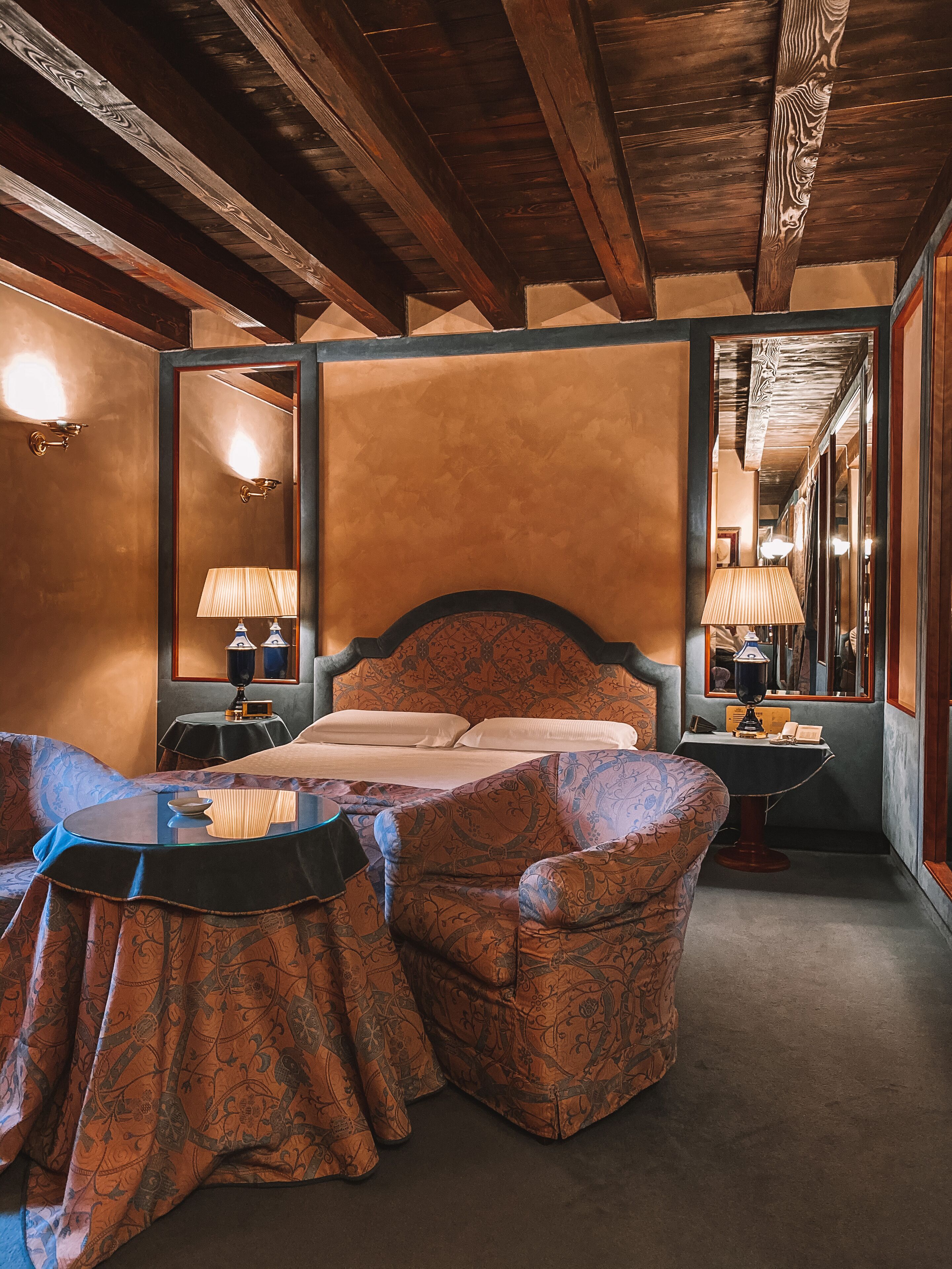 classic suite | minibar, in-room safe, free wifi, bed sheets