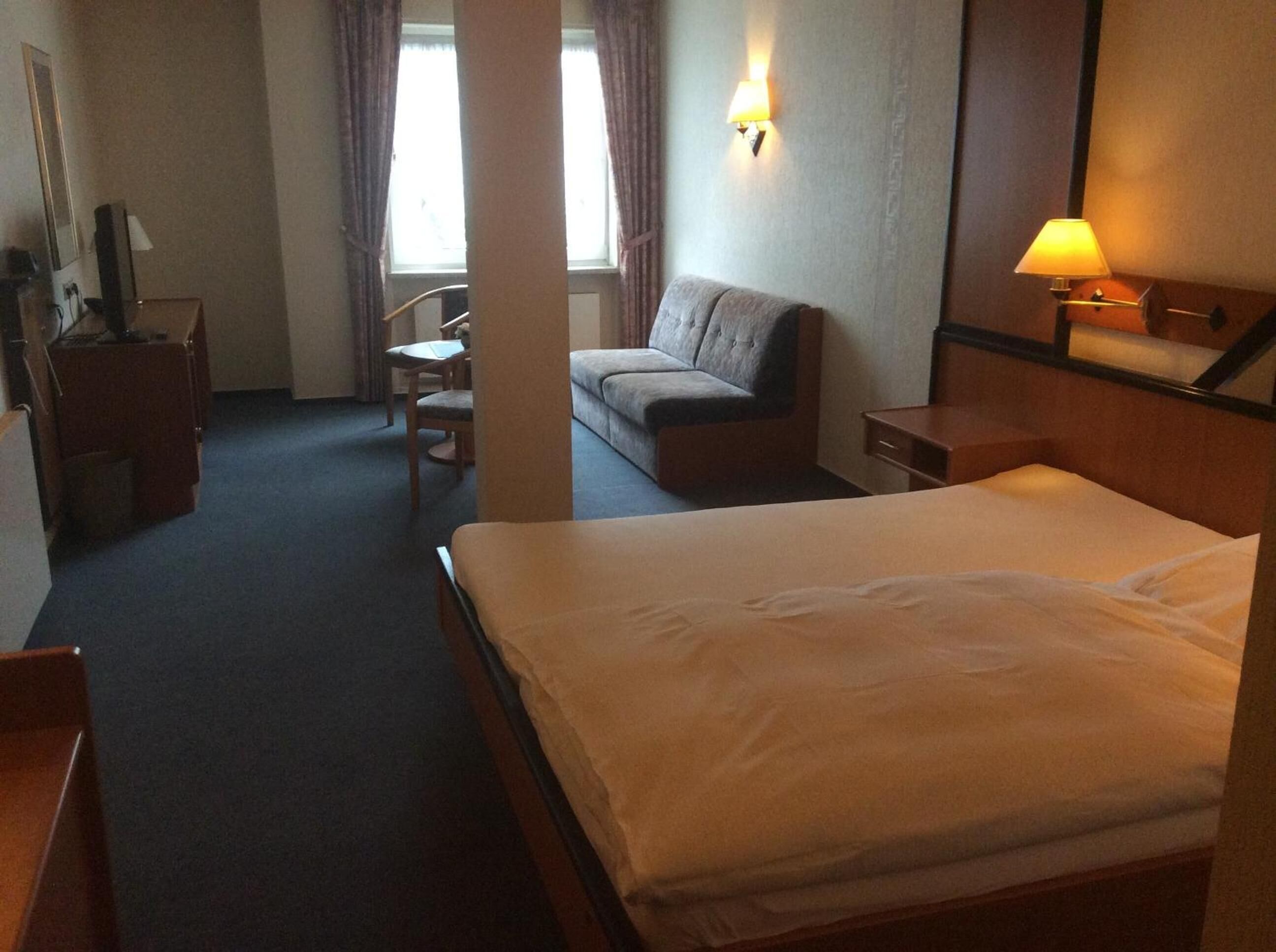 desk, iron/ironing board, free cots/infant beds, rollaway beds