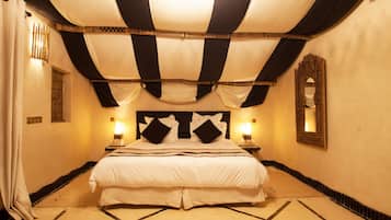Suite tradicional (3 adults) | Ropa de cama de alta calidad, cortinas blackout y insonorización