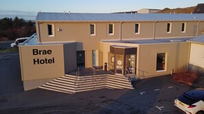 واجهة المنشأة