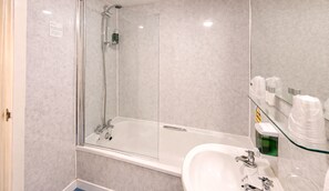 Superior Double Room, 1 Double Bed, Partial Sea View | Bathroom | Free toiletries, hair dryer, towels, soap