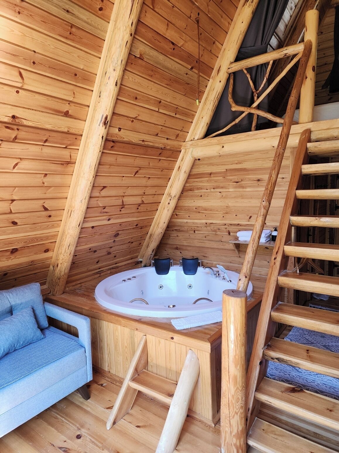 deluxe bungalow | 1 bedroom, bed sheets