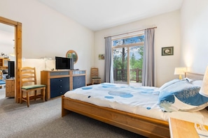 Townhome, 5 Bedrooms | 5 bedrooms, free WiFi, bed sheets