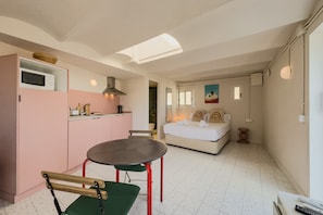 Studio, terrasse | Aire de séjour